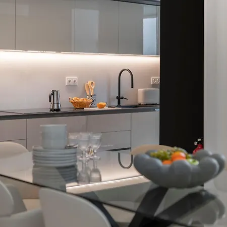 Savoy Insular Loft By An Island Διαμέρισμα Φουνκάλ
