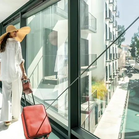 Savoy Insular Loft By An Island Funchal (Madeira)