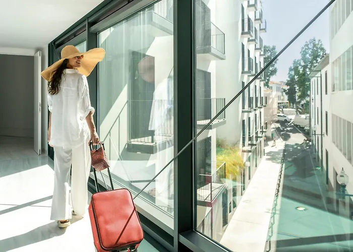 Savoy Insular Loft By An Island Funchal (Madeira)