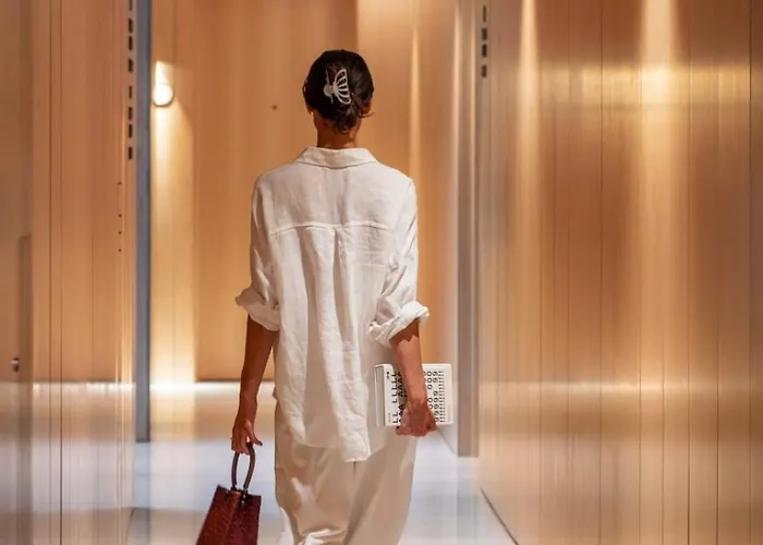 Savoy Insular Loft By An Island Appartamento