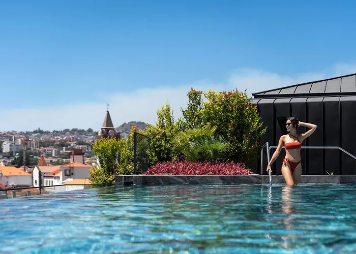 Savoy Insular Loft By An Island * Funchal (Madeira)