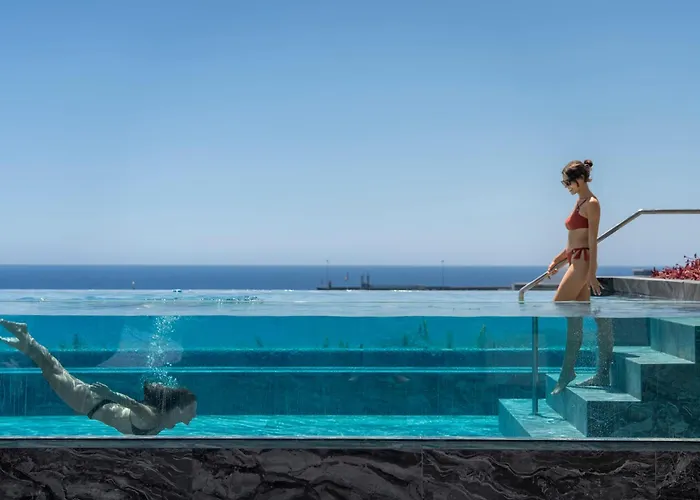 Savoy Insular Loft By An Island Appartamento Funchal (Madeira)