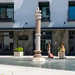 Savoy Insular Loft By An Island Funchal (Madeira)
