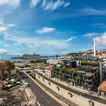 Savoy Insular Loft By An Island * Funchal (Madeira)