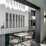 Savoy Insular Loft By An Island * Funchal (Madeira)